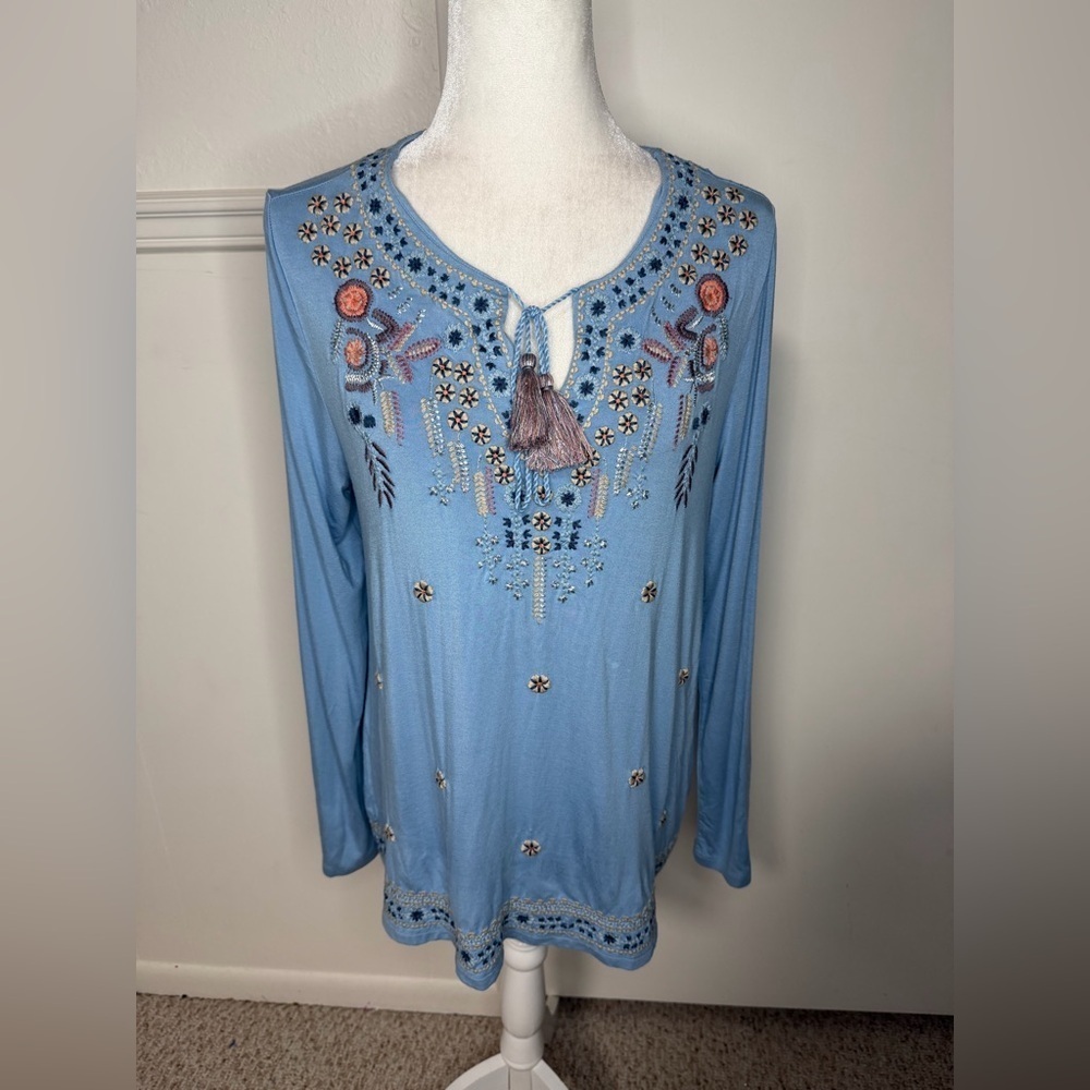 Soft Surroundings Sky Blue Floral Embroidered Top size M